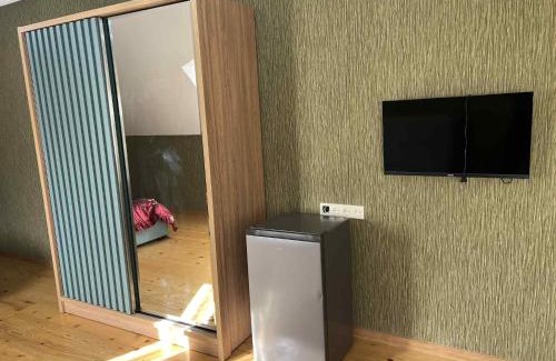 Tsageri Apartamento | Guest house lile