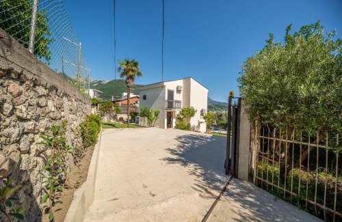 Susanj Casa | Guest House Luksic