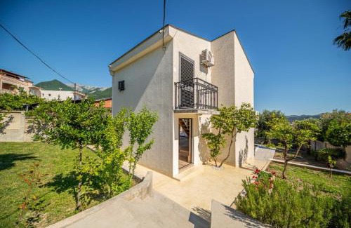 Susanj Casa | Guest House Luksic