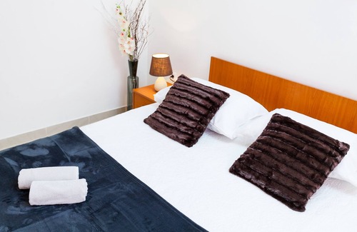 Vela Luka Casa | Guest House Mara