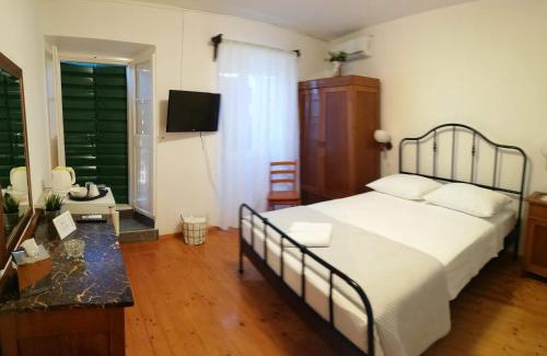 Komiza Casa | Guest House Marina