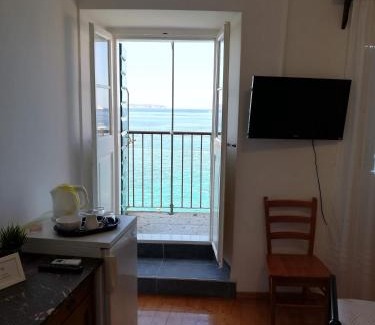 Komiza Casa | Guest House Marina