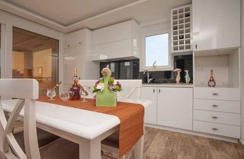 Petrovac Apartamento | Guest House Medin