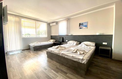 Ravda Casa | Guest house Napoli