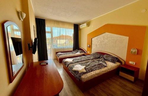 Ravda Casa | Guest house Napoli