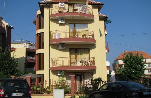 Ravda Casa | Guest House Radiana