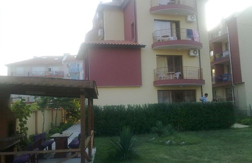 Ravda Casa | Guest House Radiana