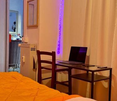 Quartiere XXXI Giuliano Dalmata Casa | Guest House Romoli