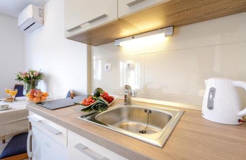 Molunat Apartamento | Guest House Rooms Rose - Studio with Terrace