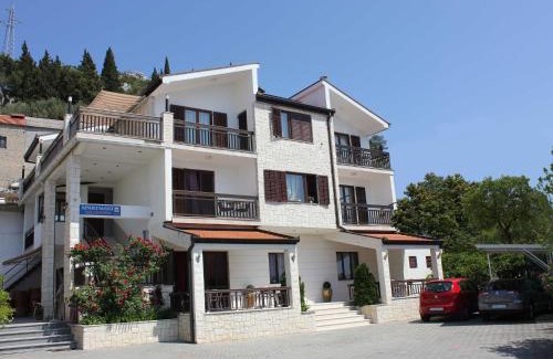 Ploce Apartamento | Guest House San Antonio-Comfort One Bedroom Apartment with Balcony no 1