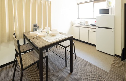 Higashi-ku Casa | Guest House Shine Bright