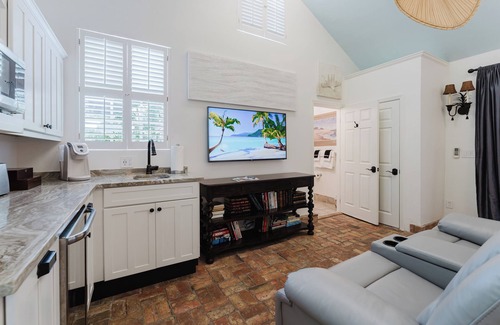 Grandview Heights Casa | Guest House Suite