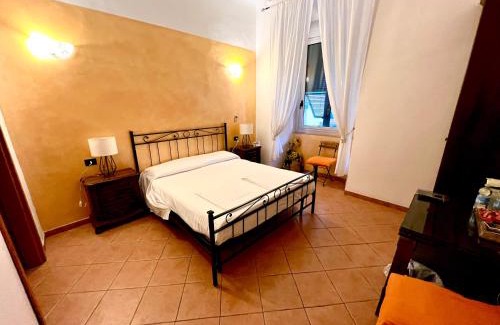 Carignano Casa | Guest House Virginia's Rooms-Private free Parking and Top Carignano District