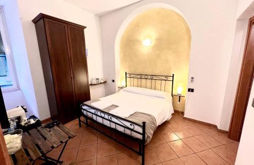 Carignano Casa | Guest House Virginia's Rooms-Private free Parking and Top Carignano District