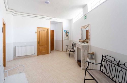 Cervera del Río Alhama Casa | Casa de huéspedes de 6 habitaciones con baño privado.Toallas,ropa de cama,TV,