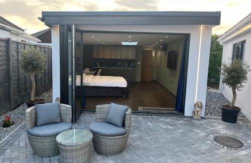 Bournemouth Casa | Guest House with parking in Bournemouth