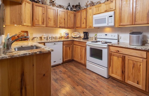 Junction Casa | Guest Lodge on the Johnson Fork of the Llano River