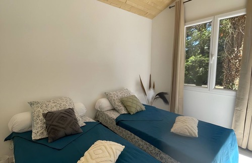 Eyliac Cama Y Desayuno | Guest Room at L'Envol