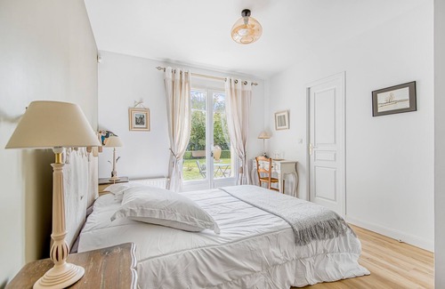 Blanquefort Cama Y Desayuno | Casa de huéspedes Bastide De Mongiraud con piscina
