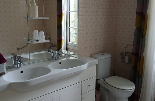 Saint-Aignan Cama Y Desayuno | Casa de huéspedes 'Hortensia 4p' con jardín común y Wi-Fi