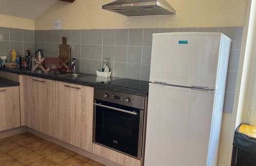 Segonzac Cama Y Desayuno | Casa de huéspedes 'Lavande 4 Personas' con piscina compartida, terraza compartida y Wi-Fi