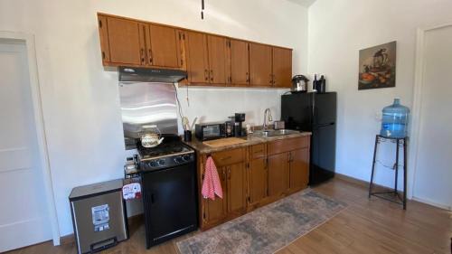 Las Lomitas Cama Y Desayuno | Guest Studio near Businesses and Markets