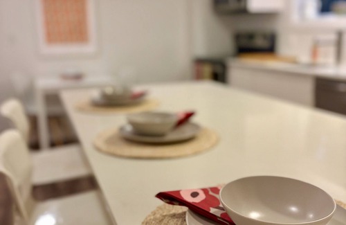 Kitsilano Casa | Guest suite in Kitsilano - Walking distance to beaches & shops.