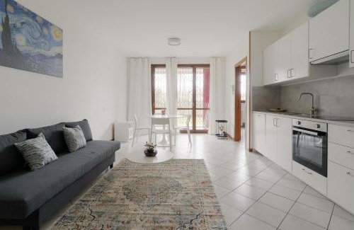 Bruzzano Apartamento | GuestHost - Bright Apartment with garden