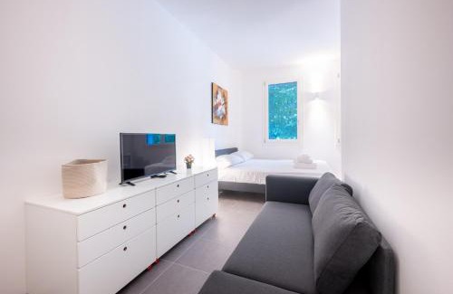 Pablo Apartamento | GuestHost - Bright Studio Apartment near Hospital