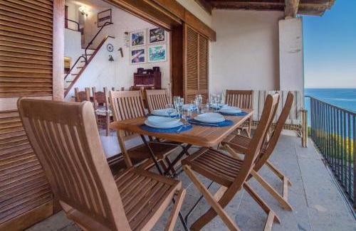 Golfo di Marinella Apartamento | GuestHost - Dreamy Sea View with Pool