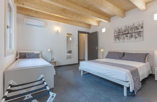 Ferrara Apartamento | GuestHost - Le Agavi - Apt X9 with Garage & Terrace