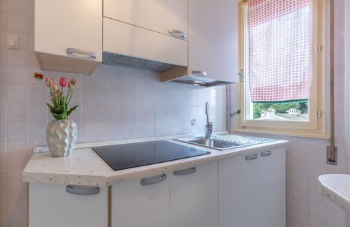 Lido di Pomposa Apartamento | GuestHost - Lido Beach Escape with Balcony x5!