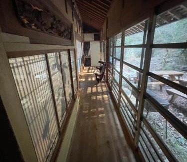 Aki Ward Casa | guesthouse 古民家の宿屋千鶴 1階2号室部屋貸し