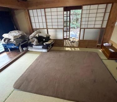 Aki Ward Casa | guesthouse 古民家の宿屋千鶴1階1号室部屋貸し