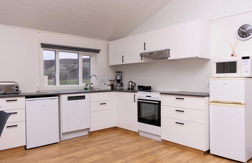 Husavik Casa | Guesthouse Brekka