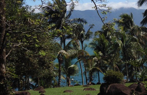 Veloso Casa | GuestHouse Elephant Ilhabela