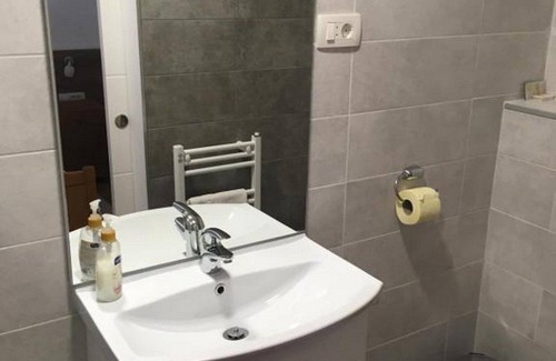 Jezerce Casa | Guesthouse Family Bosnic