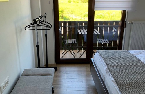 Jezerce Casa | Guesthouse Family Bosnic