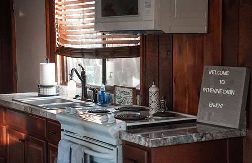 San Martin Cabina | Guesthouse Farmstay @ BarrelCreek Farm & Vineyards