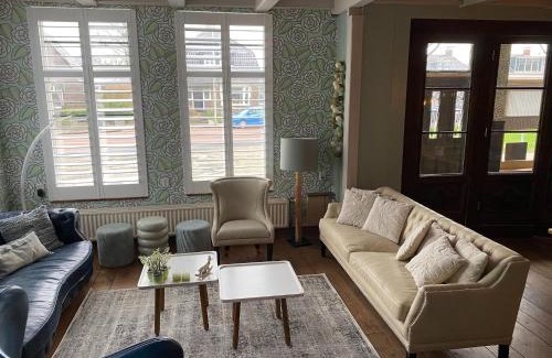Ternaard Casa | Guesthouse Friesland Ternaard near Heritage