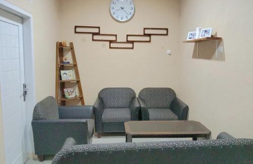 Cilimus Casa | Guesthouse - Lubna Homestay