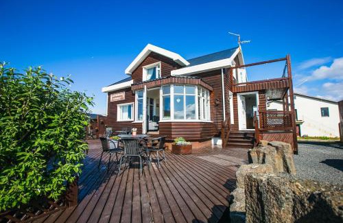 Thorshofn Casa | Guesthouse Lyngholt