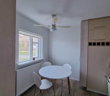 Husavik Apartamento | Guesthouse Maddy
