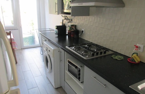 Corroios Casa | GuestHouse Marialva Park