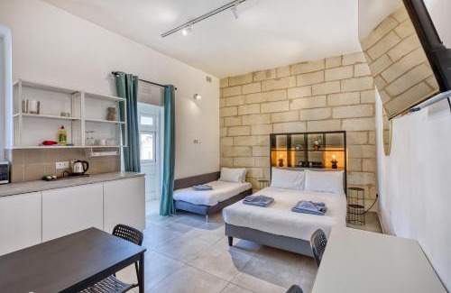 Cospicua Apartamento | Guesthouse near waterfront with shared sun terrace and jacuzzi, GOBLU