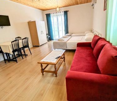 Lukove Casa | GuestHouse Panorama Nivice