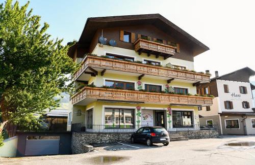 Valle San Silvestro Casa | Guesthouse Rosengarten