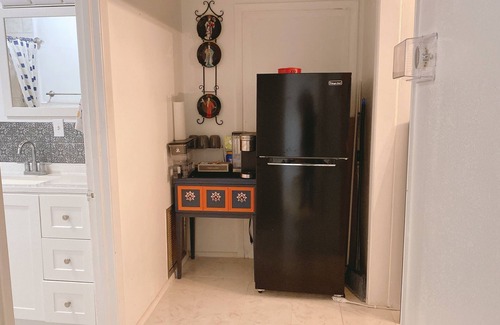 Dock Junction Casa | Guesthouse w 2 bedrooms at the heart of Brunswick, close to St Simons Island
