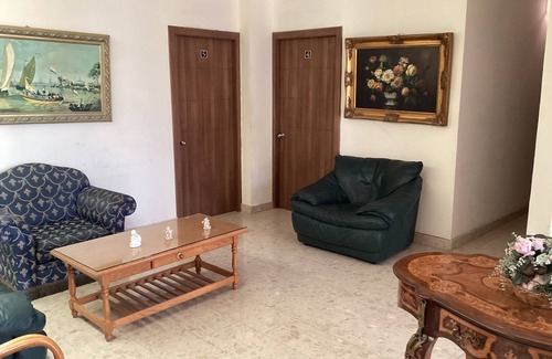 Is-Salina Cama Y Desayuno | guesthouse with pool with AC and WiFi in fabulous Naxxar/ Qawra