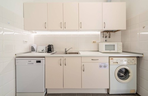 Sao Jorge de Arroios Apartamento | GuestReady - Apartamento 3BR Saldanha con jardín